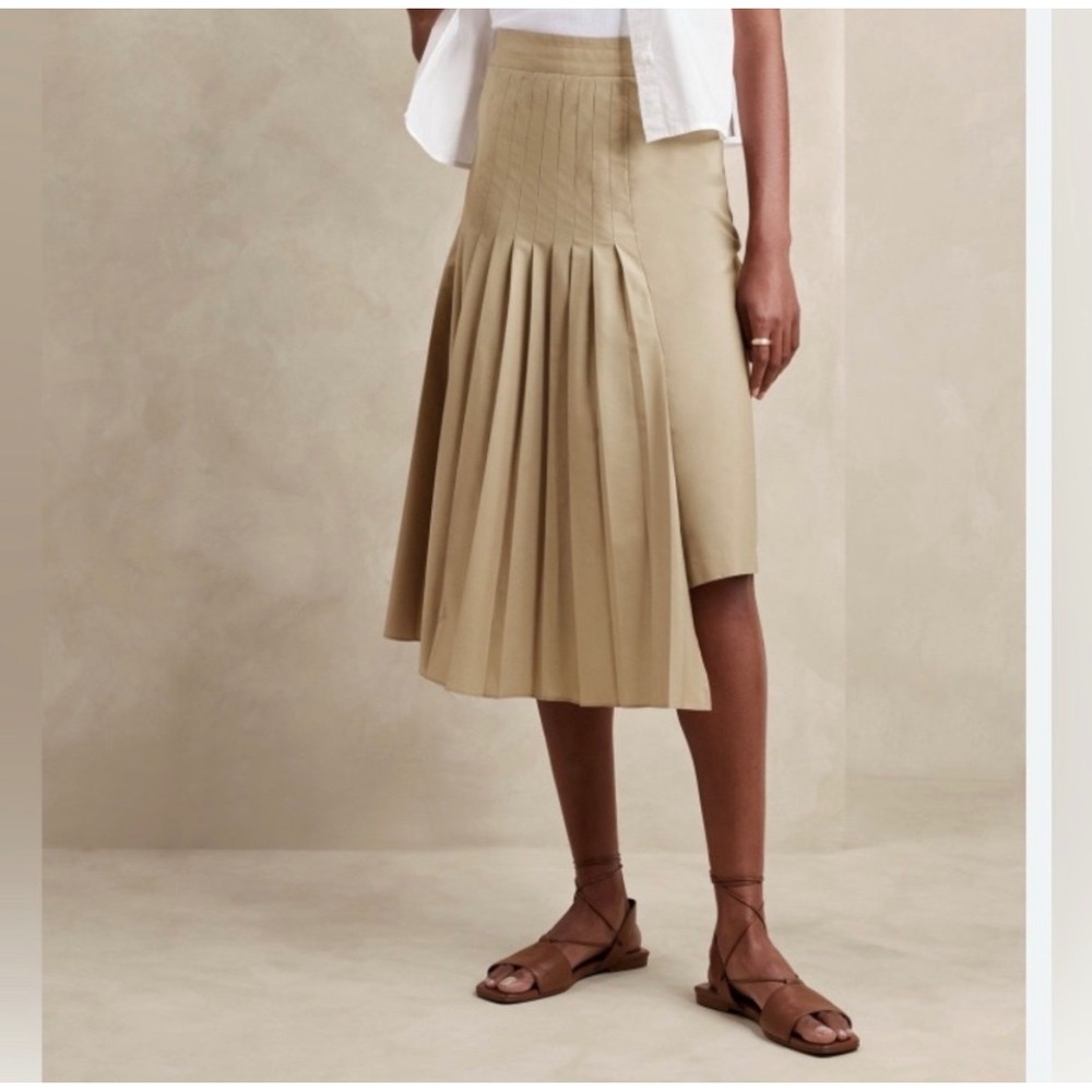 Banana Republic Pleated Asymmetrical Skirt Women Size 10 Tan Khaki Academia
